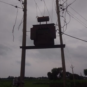 बभनौली कला में जला ट्रांसफार्मर!...एक हफ्ते से अंधेरे में डूबे गांव के ग्रामीणों में फूटा आक्रोश