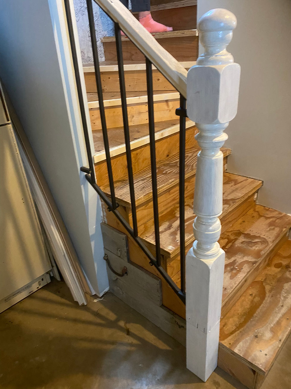 whitewashed barn wood railing