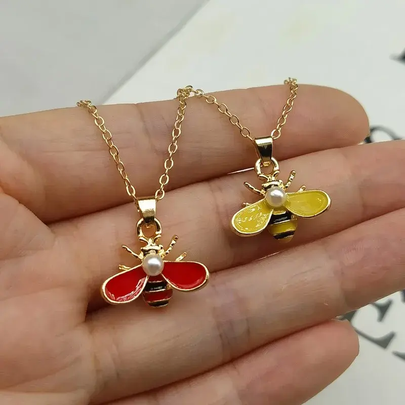 Thumbnail: Bee Necklace