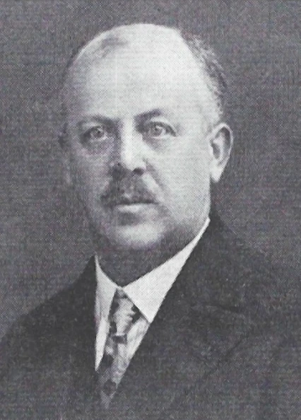 Dr. Emil Vill2.webp