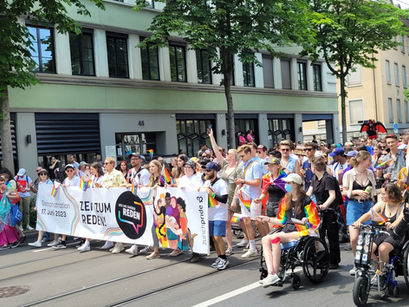 Zurich Pride - eine gute Gelegenheit sexuelle Vielfalt mit seinen Kindern zu thematisieren