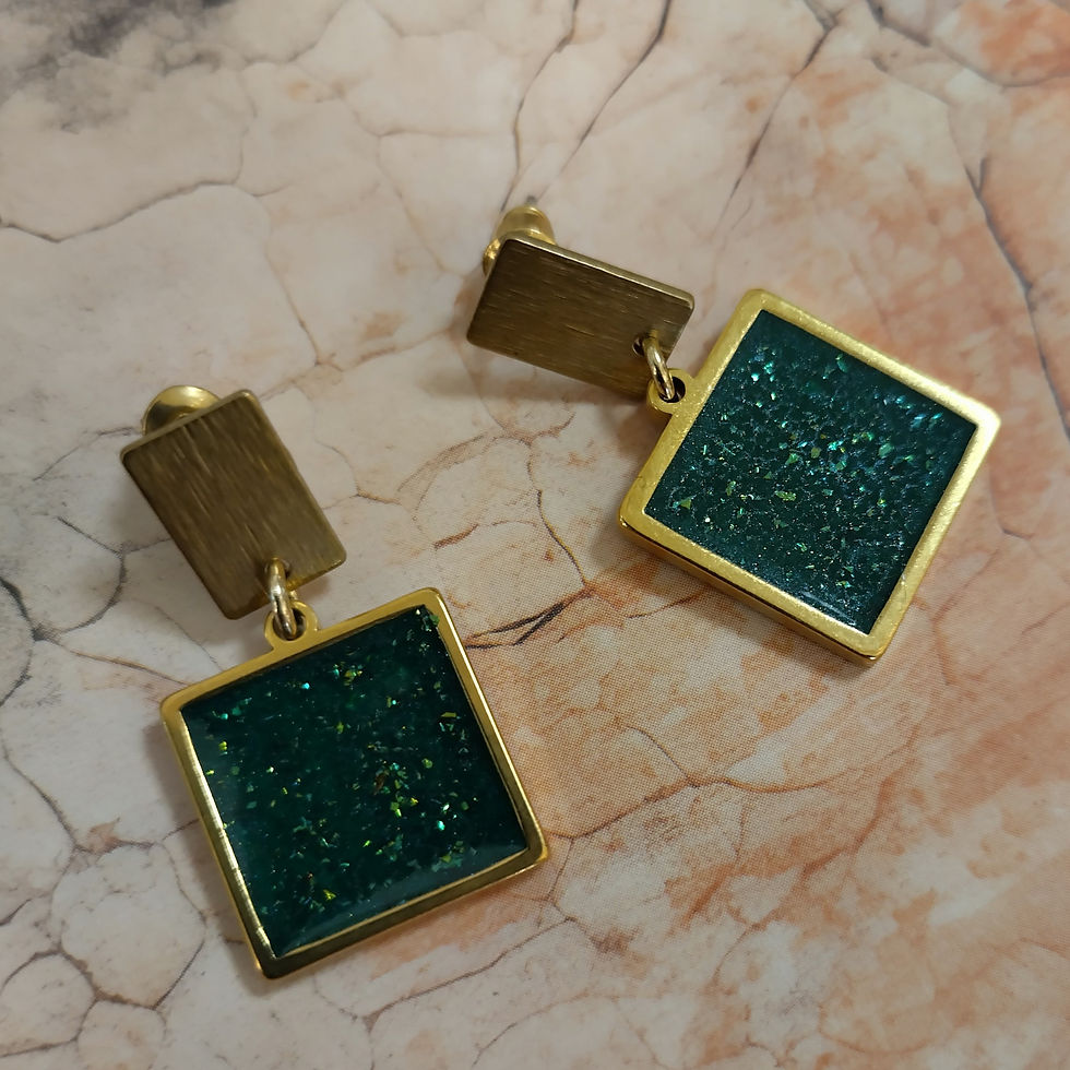 Thumbnail: Square earrings. Brass and Resin