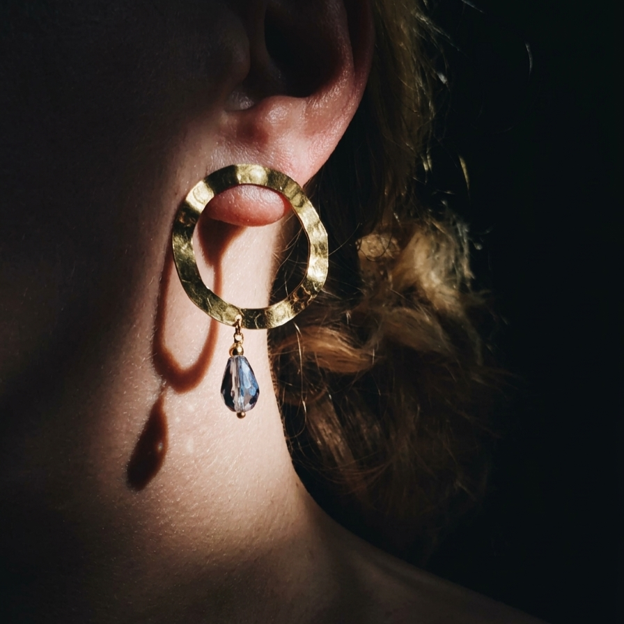 Sunshine earrings. Brass and Glass