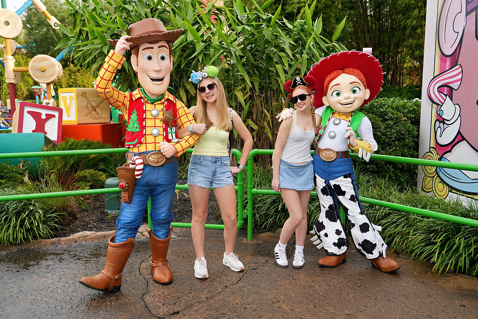 2025-11-27 - Disneys Hollywood Studios - Toy story land-9