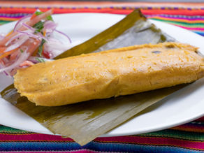 How to make Peruvian 'Tamales de Pollo' - Chicken Tamales