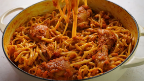 Tallarines Rojos Peruanos | Tallarines Rojos de Pollo