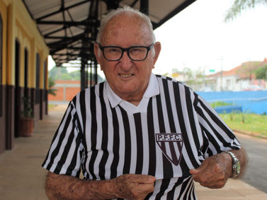 Valdemir Mafra: conheça as memórias do roupeiro e fotógrafo mais tradicional do PFFC