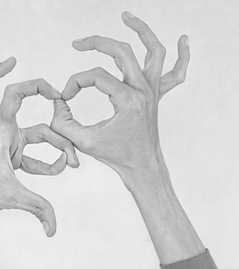 Thumbnail: Nico Baixas Hands people black and white fingers figurative circus Chiromorphose