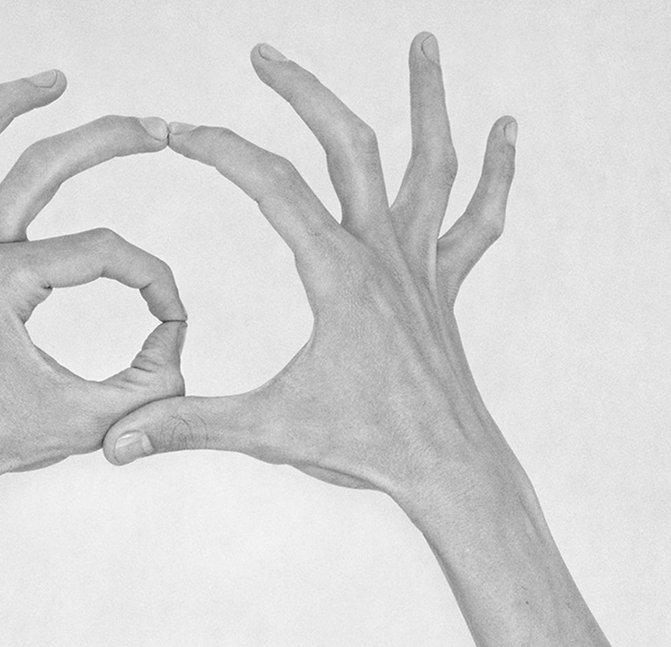 Nico Baixas Hands people black and white fingers figurative circus Chiromorphose