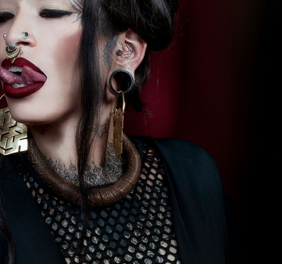 Thumbnail: Lèa Bon Photography Color portrait figurative fashion contemporary