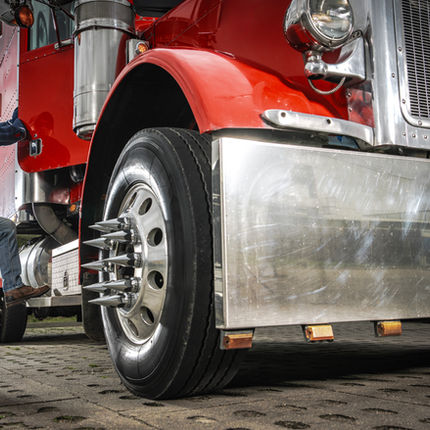 Choosing the Best Tires for Your Orlando Truck Fleet