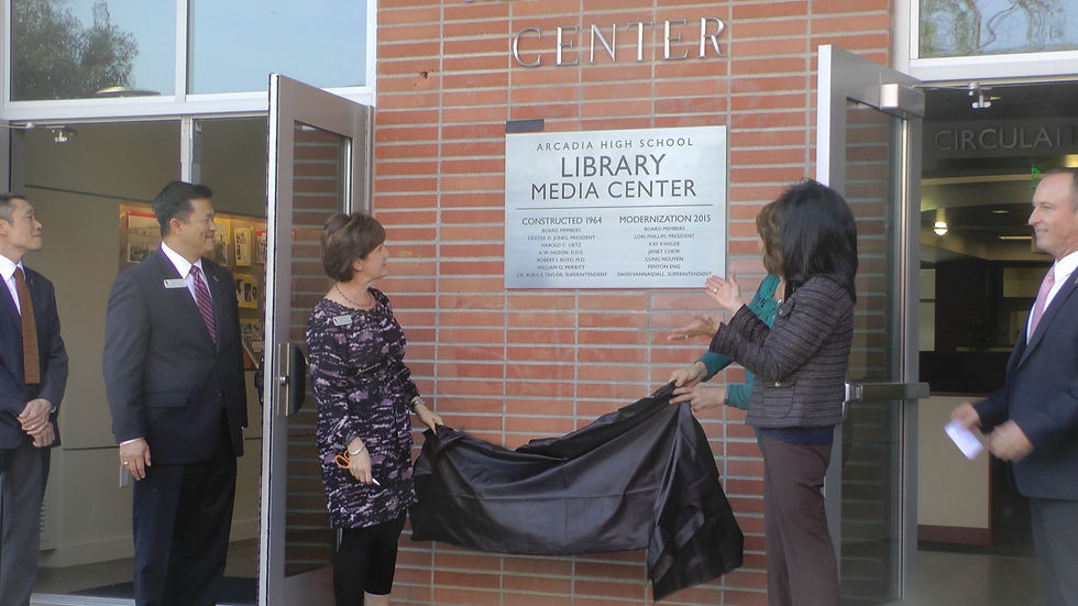 AHSlibraryRibCut2-19-15PlaqueUnveil