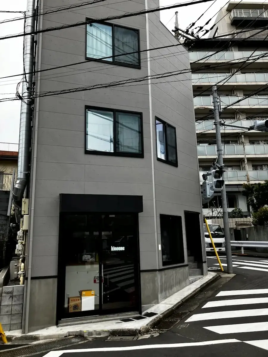 定番の中古商品 田園都市線 三軒茶屋駅 徒歩14分 角地でこっそり始める、小さな 化粧水・ローション・トナー