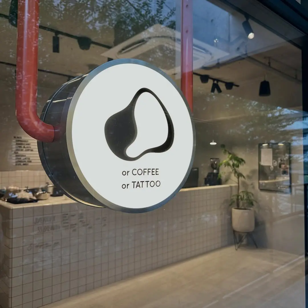 ビールストーン壁面仕上げ/飲食店内装/施工:オフィスTAKAHATA