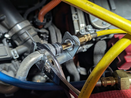 【エアコンサイクル洗浄】スナップオンのエアコンステーションを使いセレナのオイルフラッシング!!!