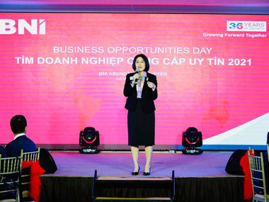 8 BÍ QUYẾT ĐIỀU HÀNH BUỔI HỌP ONLINE ĐẲNG CẤP QUỐC TẾ