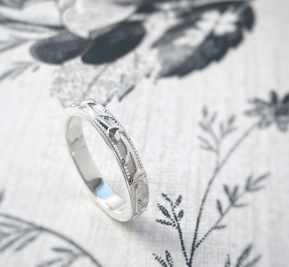 Thumbnail: Floral Milgrain Band