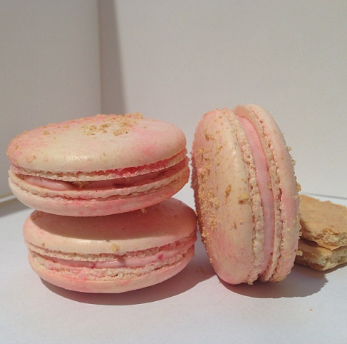 Strawberry Cheesecake Macarons