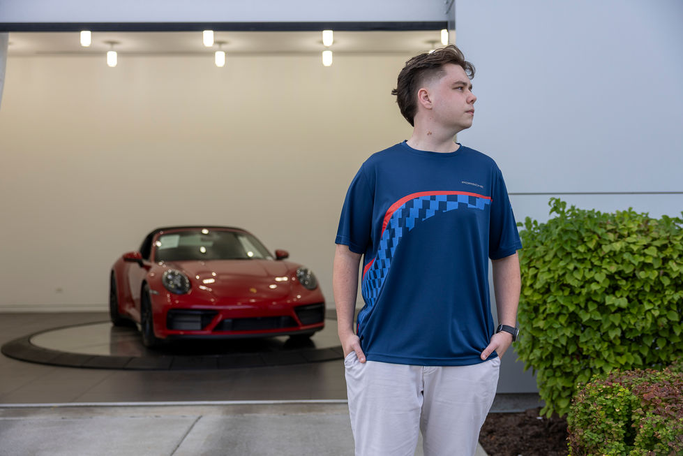 PORSCHEAPPAREL-17