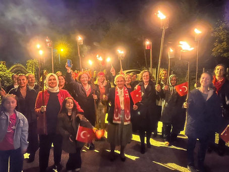 GÜVEN KÖYÜ KADINLARINDAN ÖZEL CUMHURİYET BAYRAMI KUTLAMASI