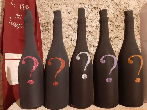 David vous fera déguster à l'aveugle les richesses des crus du Beaujolais