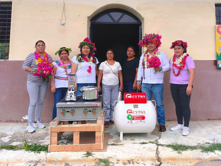 DIF Huautla realiza entrega de equipamiento para la cocina de primaria “Benito Juárez”.