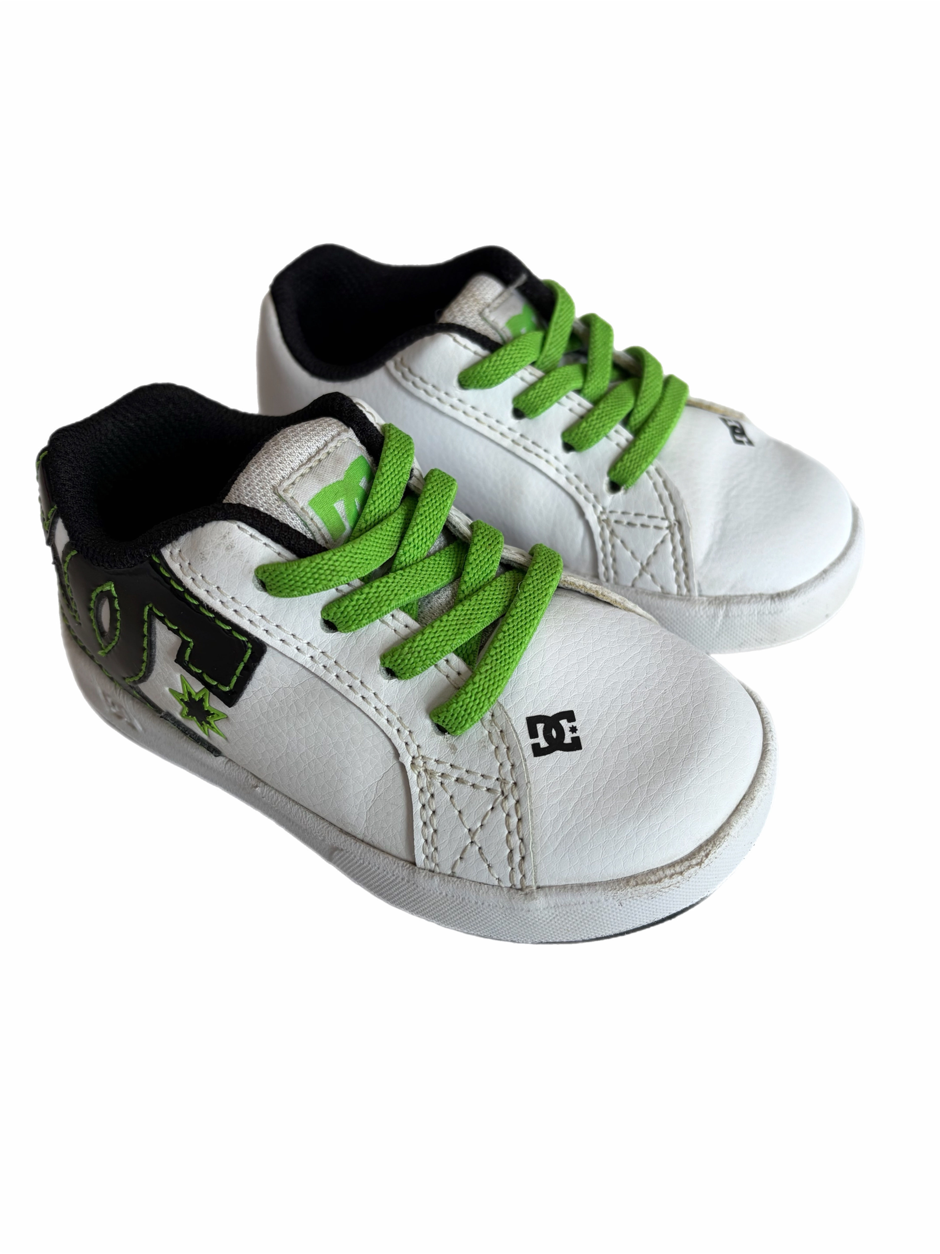 DC unilite kids shoes 7c