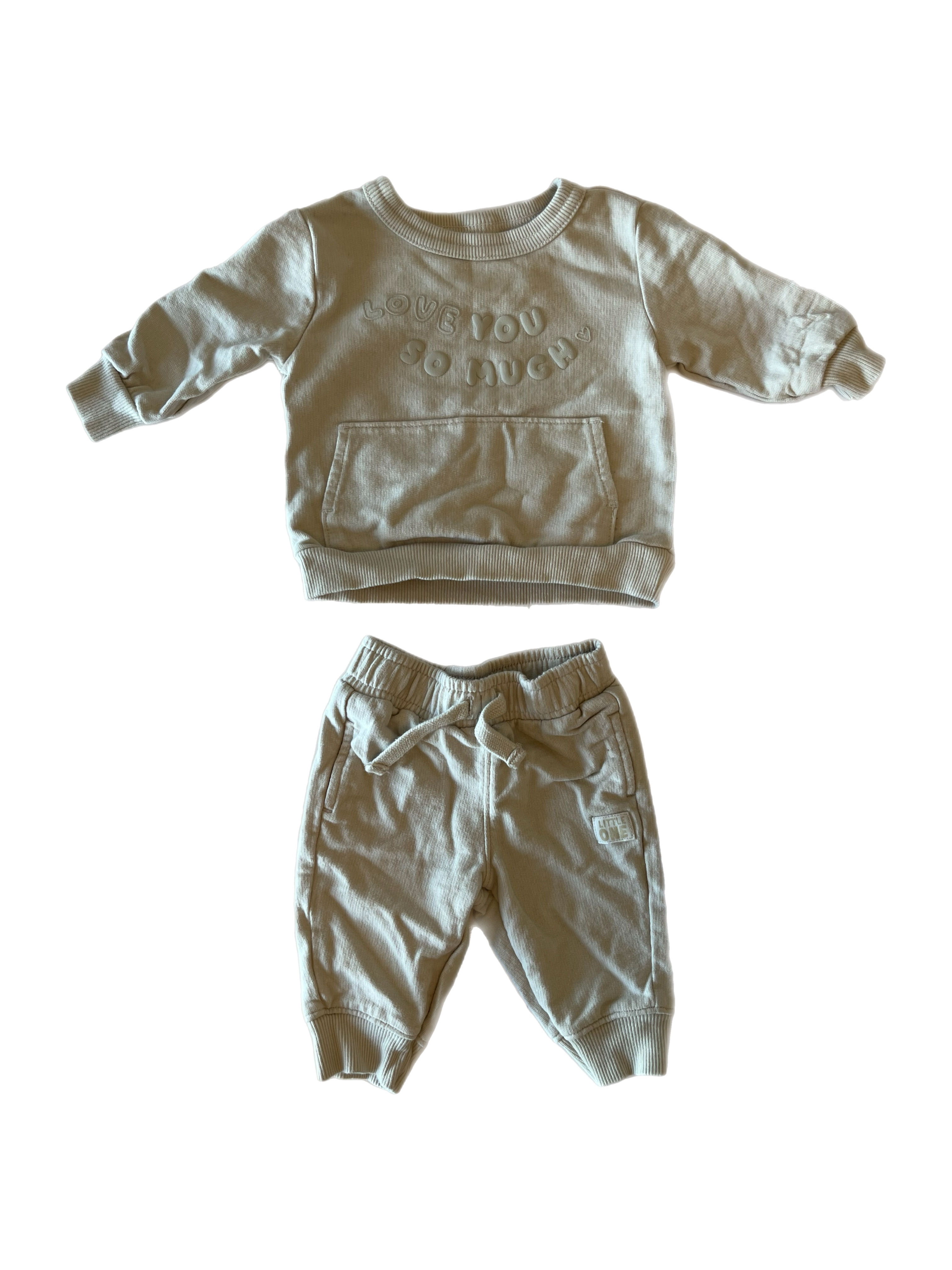 Carters cream sweatsuit 0-3m