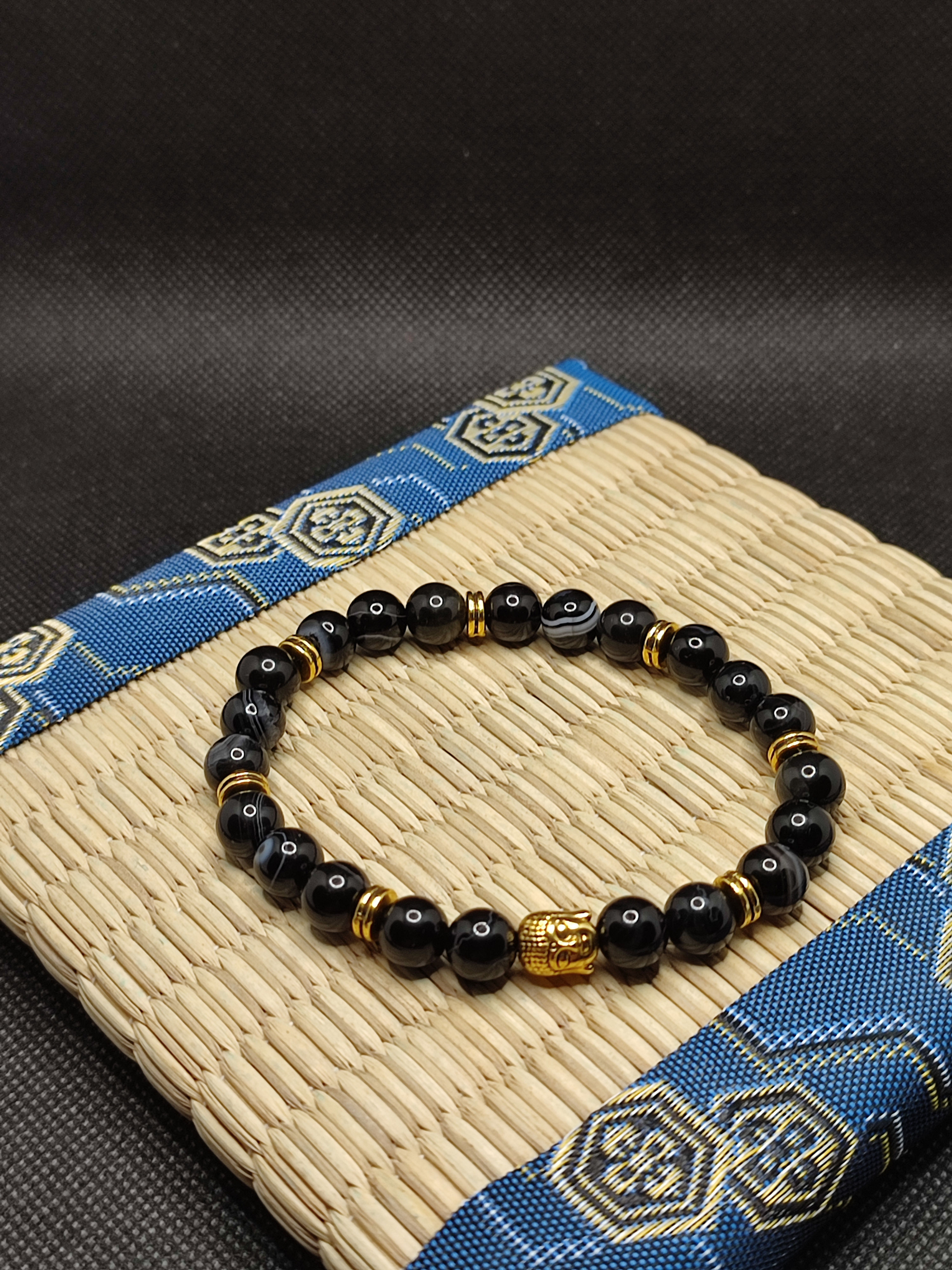 bracelet en agate onyx noire perles naturelles , bracelet confiance en soi