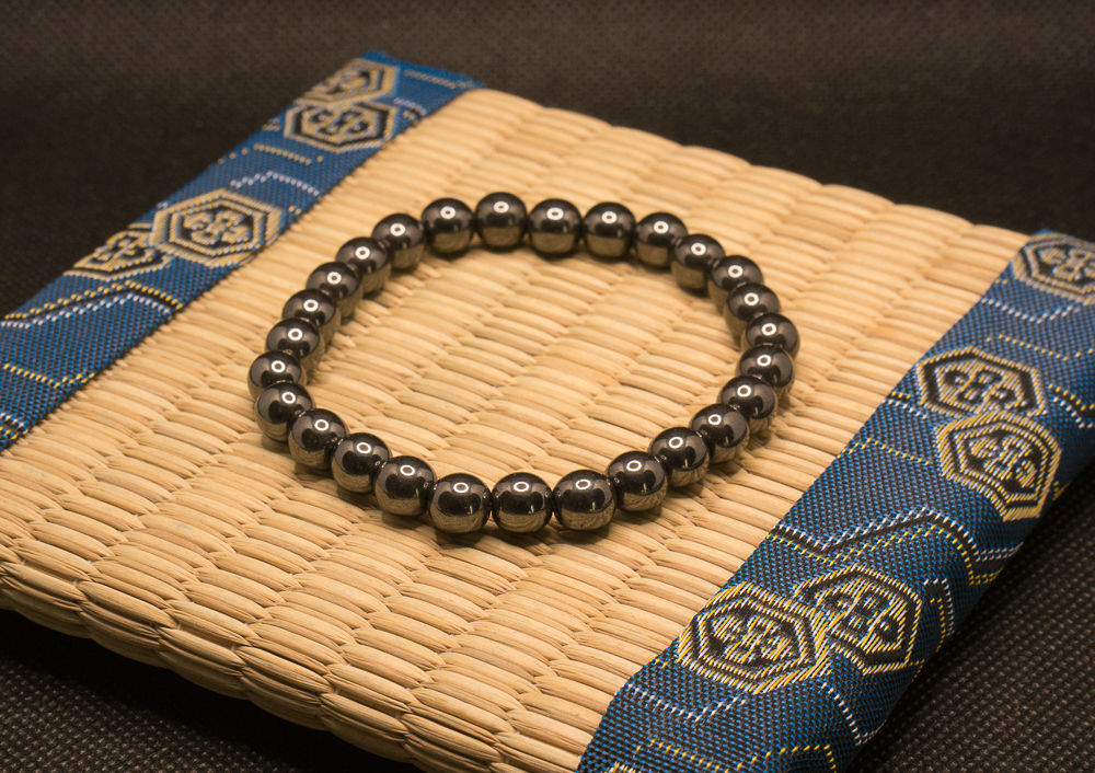 bracelet hématite artisanal en perles naturelles véritables
