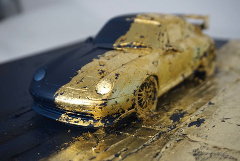 Porsche 911 993GT2 Half gold, blue with a hint of red