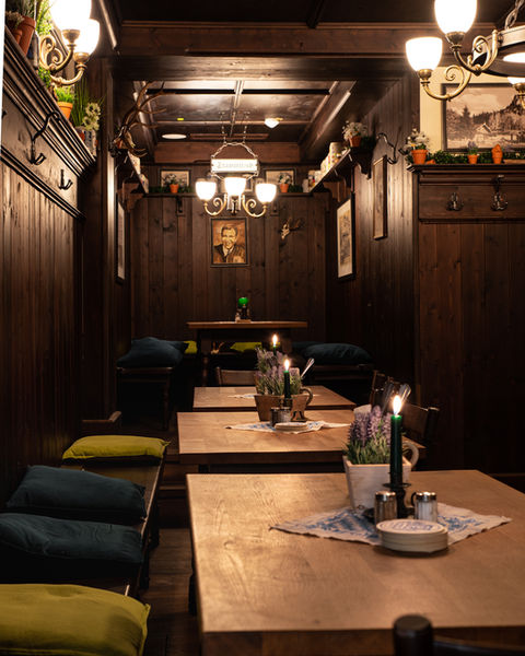 Zum Riederstein innen