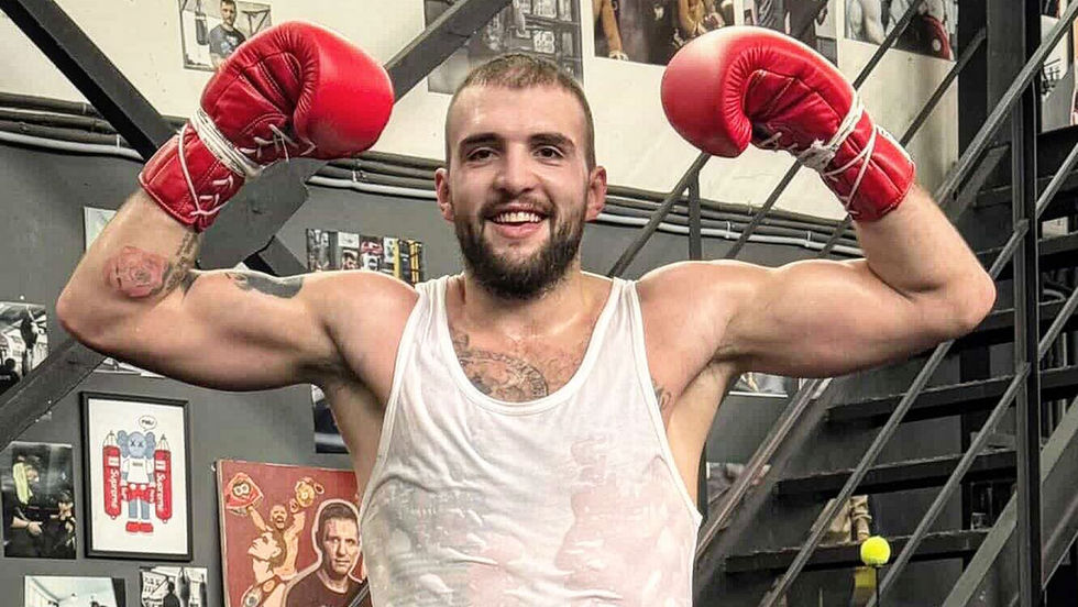 VELJKO RAŽNATOVIĆ PLANIRA NAREDNI MEČ U MOSKVI: Srpski profi bokser cilja do kraja godine meč za WBC pojas