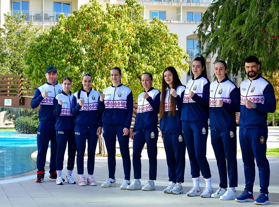 Tim stgao u Budvu: Alen Bičenov, Nikolina Džida, Sara Ćirković, Anastasija Bošković, Jelena Zekić, Kristina Kuluhova, Nikolina Gajić, Anastasija Lukajić, i selektor Mirko Ždralo, nedostaje na slici Pedro Granado Ransel