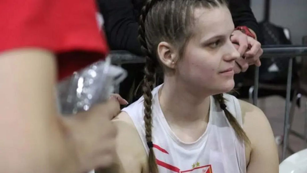 DEVOJKE UDARAJU “NEŽNIJE”: Nikolina Gajić pred svojim navijačima boksovaće protiv Tijane Nikolić