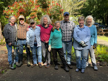 What’s happening at Hoodland Senior Center