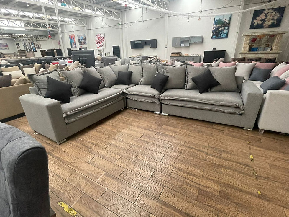 Miniatura: SALA LONDON PLUS