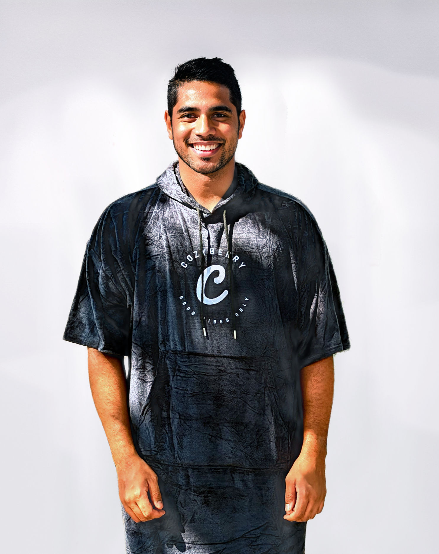 Black CozyBerry Premium Changing Poncho