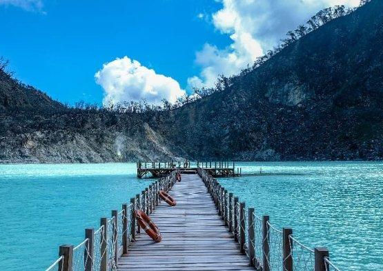 Kawah Putih Bandung.jpeg