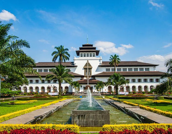 Gedung Sate Bandung.jpeg