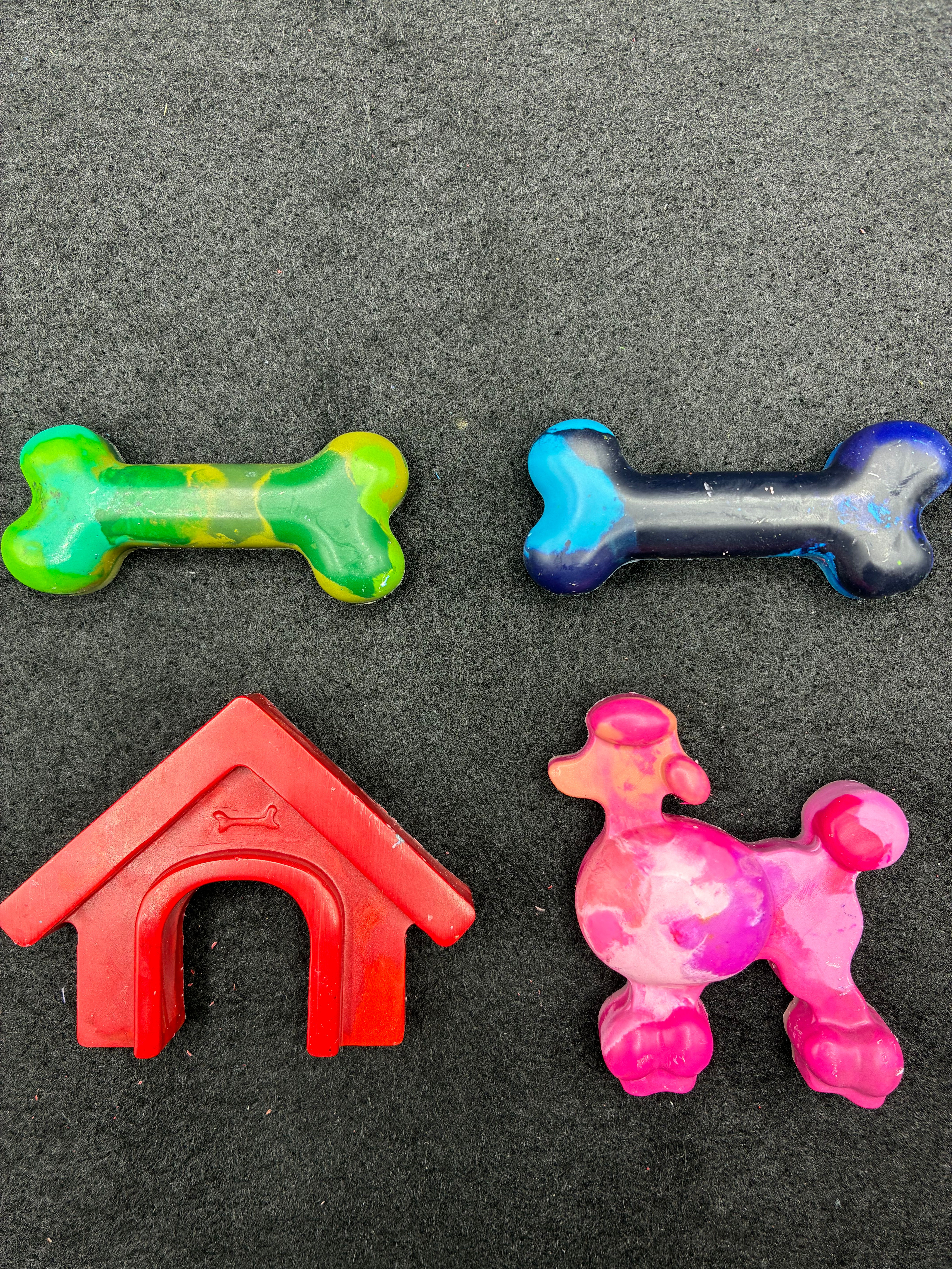 Poodle Dog House (4 pieces)