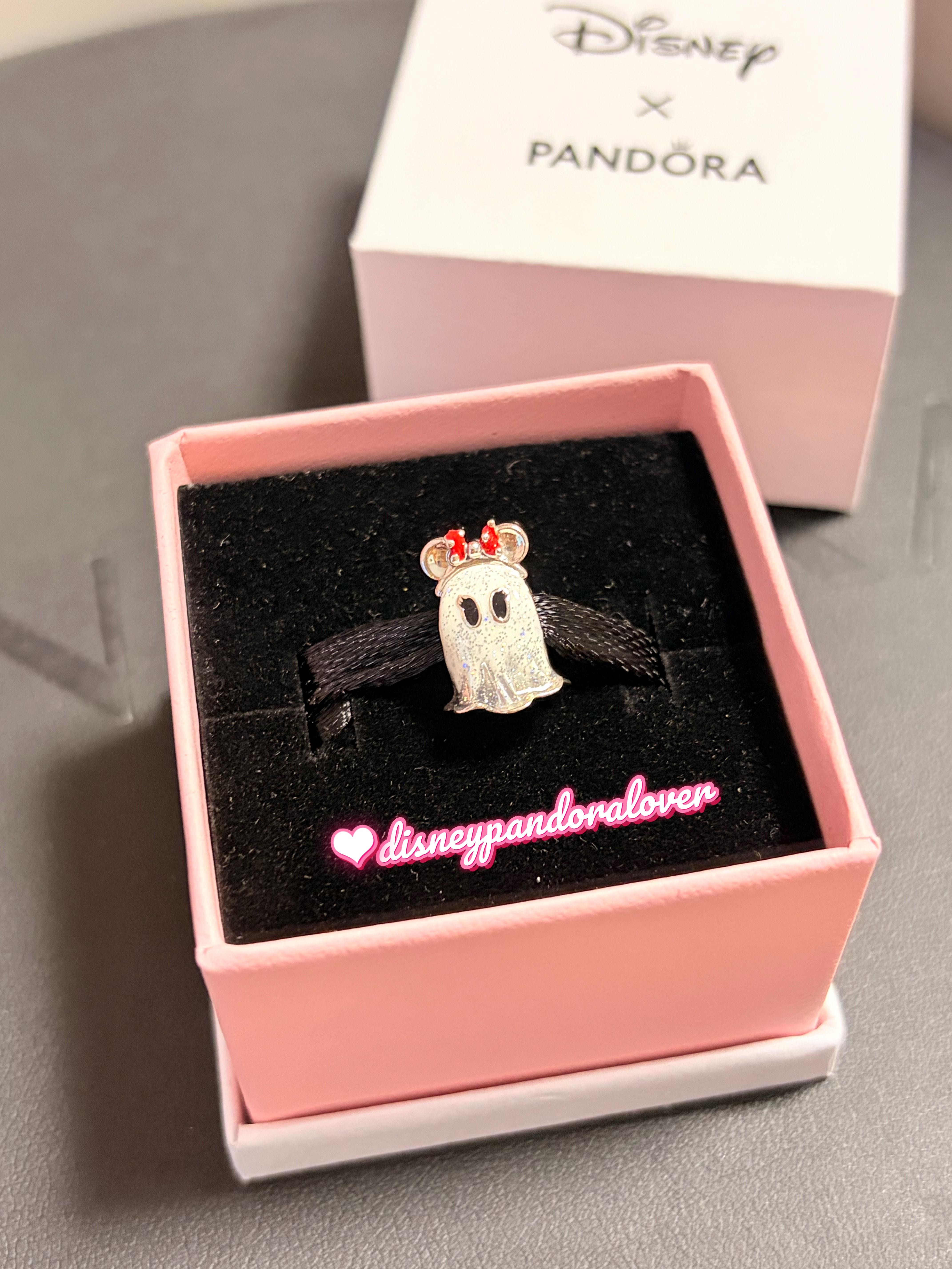 Minnie Spirit GID Disney Parks Pandora charm