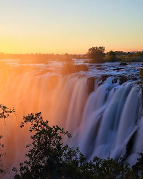 Victoria Falls customise your holiday with travel agent Moses Adventures