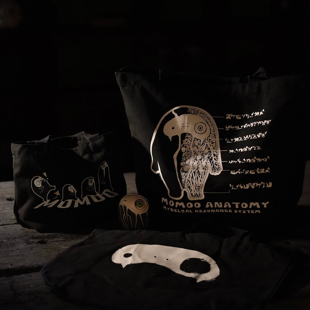 Momoo Handy Tote Bag