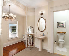 Grand Suite Bath