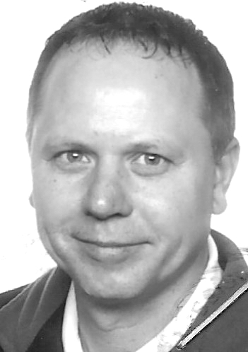 Stefan Herbener_edited.jpg