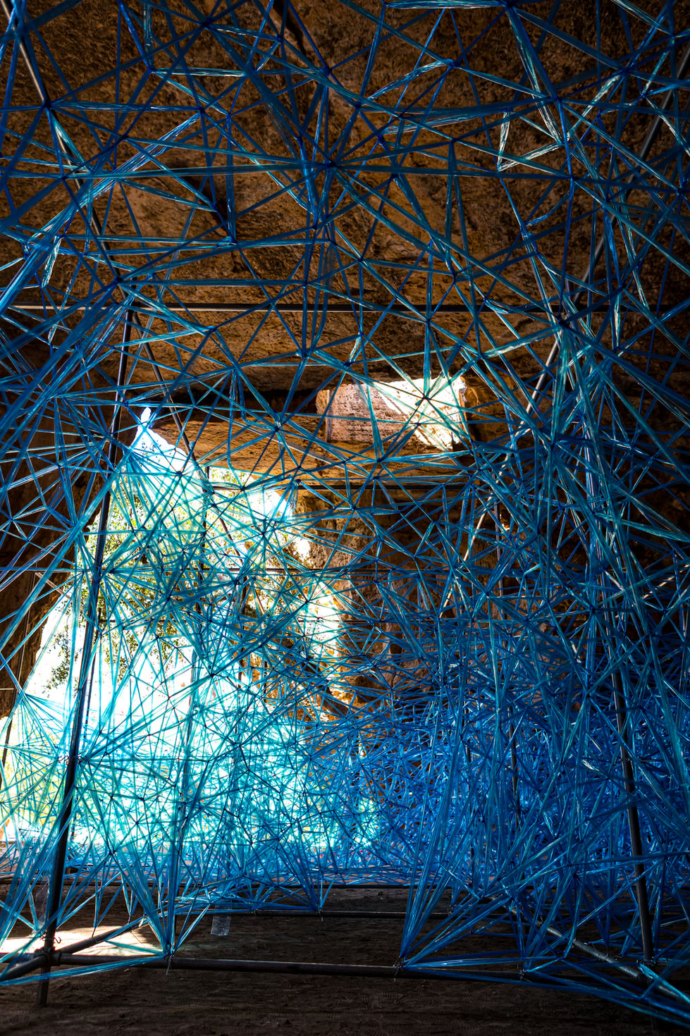
ECO ART - AQUA MEMORIA Andreas Savva, Weaving Waters, 2025. Metal structure, tape. Dimensions vary / Ανδρέας Σάββα, Weaving Waters, 2025. Μεταλλική κατασκευή, κολλητική ταινία. ∆ιαστάσεις µεταβλητές.