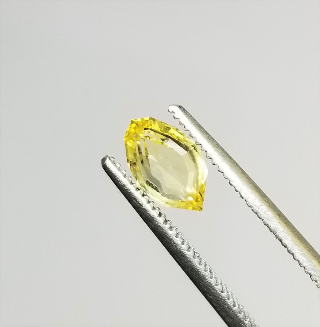 Yellow Sapphire 1.06 ct