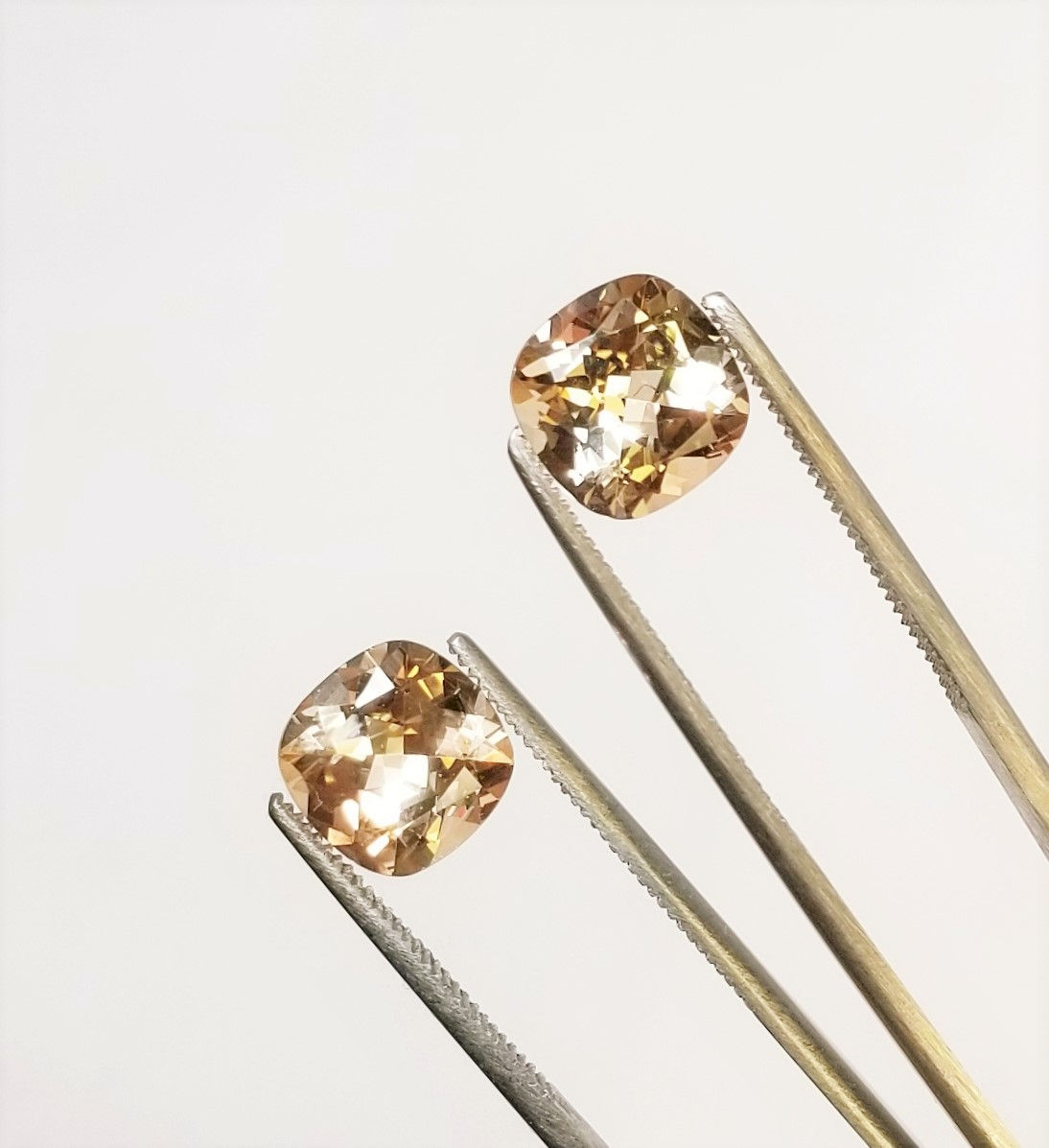 Champagne Topaz 6.67 cttw