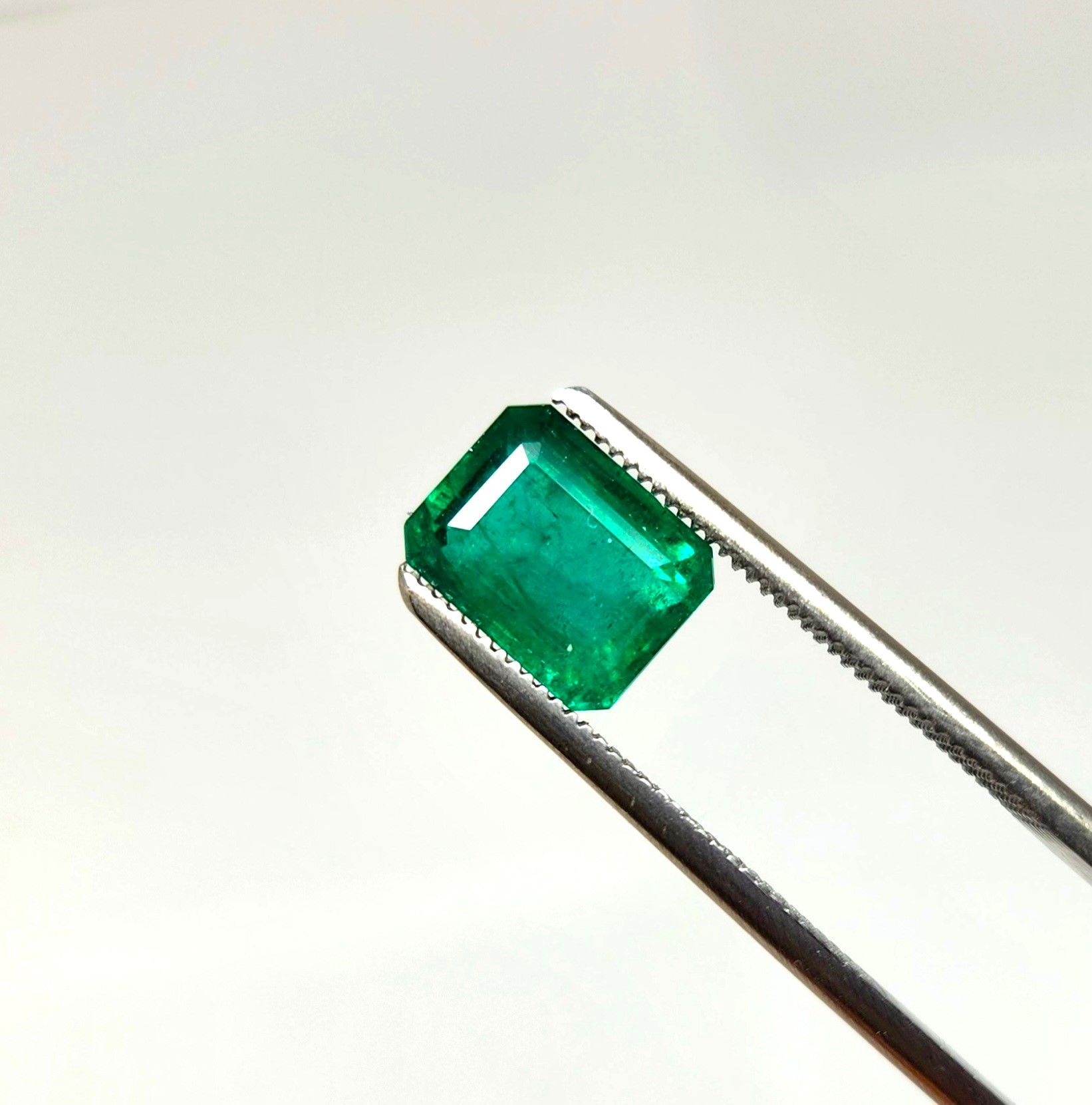 Emerald 3.19 ct